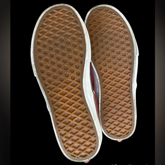 Vans - Picture 5 of 6